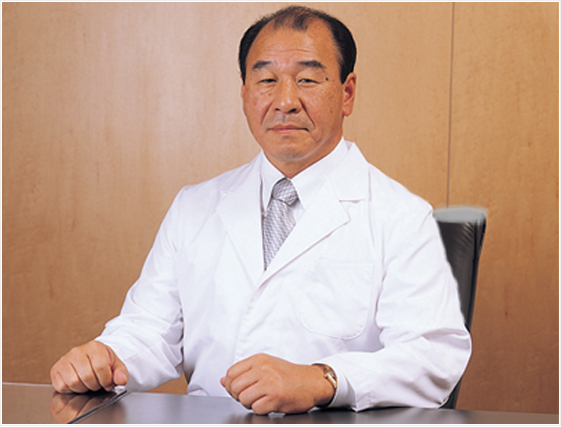 医療法人 回生会 理事長　出射 靖生